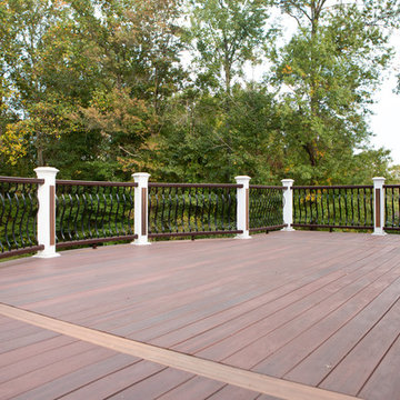 Upper Marlboro Curved Deck and Outdoor Entertainment Area