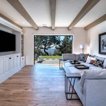 1920 Redwood Hill - Merchandised