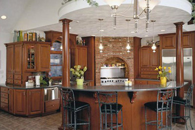 Kitchen - kitchen idea in Chicago