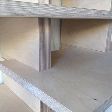 Bibliothèque/ Bureau en bois de bouleau - Assemblage à mi-bois