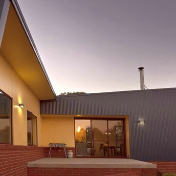 Bywong House