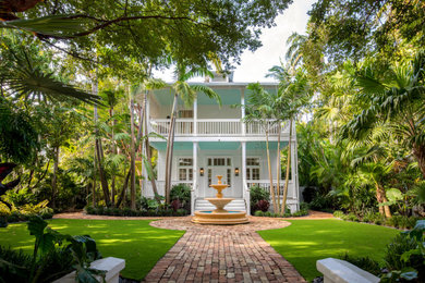 Inspiration for a tropical exterior home remodel in Miami