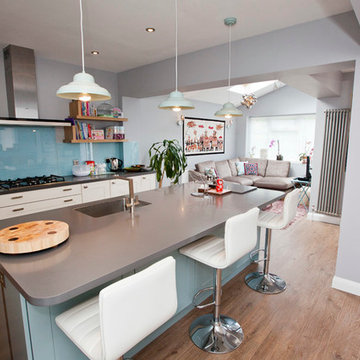 Vibrant and Modern Kitchen Extension