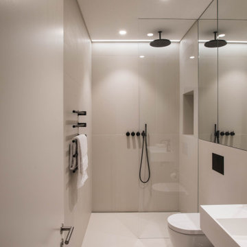 Chelsea Apartment - Master and En-Suite Bathrooms