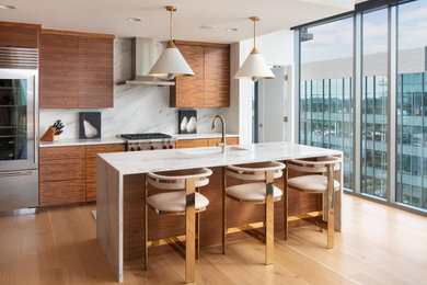 Kitchen - contemporary kitchen idea in Nashville