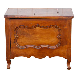 Coaster - Pablo Louis Philippe Cherry Cedar Chest in Cherry Finish