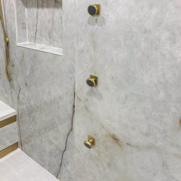 McCulloch Circle - Master Bathroom