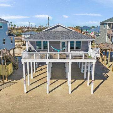 Coastal Home Featuring "Castaway Oak" CALI Vinyl flooring.