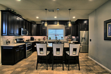 Kitchen photo in Houston