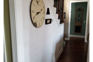 Inspiration for a cottage home design remodel in Other