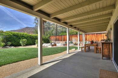Inspiration for a contemporary porch remodel in Santa Barbara