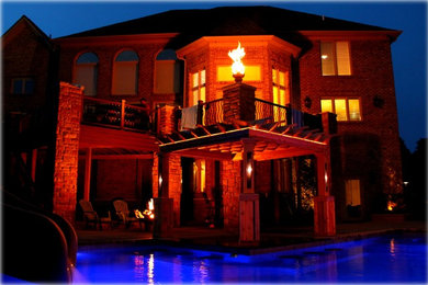 Inspiration for a contemporary landscaping in Detroit.