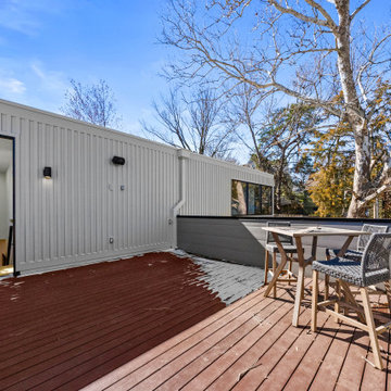 Upper Level Deck