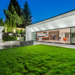 910 LEOVISTA - Products
