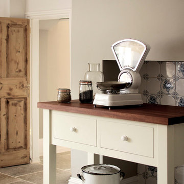 The Wymeswold Shaker Kitchen by deVOL