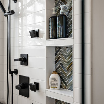 Showplace Vienna Primary Bathroom in Maple Cashew