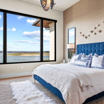 Guest Suite with Lake Views and Expansive Windows