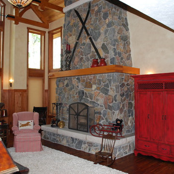 Black & Tan Natural Stone Veneer Fireplace