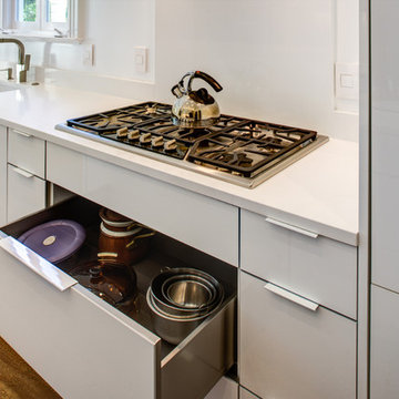 Italian High Gloss Contemporary Kitchen - Gilmans Kitchens and Baths