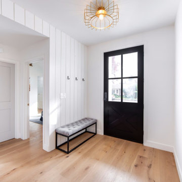 Classic Traditional Entryway
