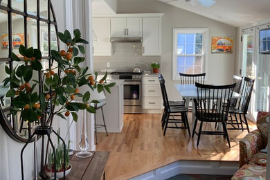 Inspiration for a timeless kitchen remodel in Boston