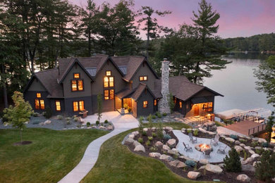 Example of an exterior home design in Minneapolis