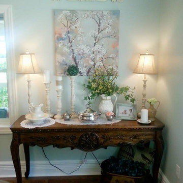 1909 American Foursquare Farmhouse-D.I.Y Home Makeover/Before & After Photos