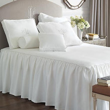Bed skirt