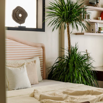 Lil Parsi Bed & Breakfast