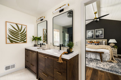 Transitional bathroom photo in Atlanta