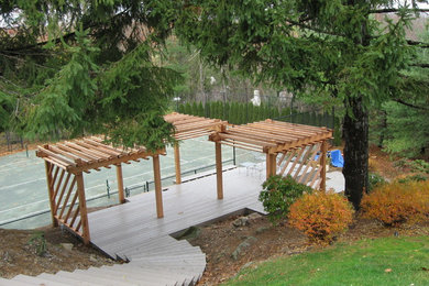 Inspiration for a modern deck remodel in New York