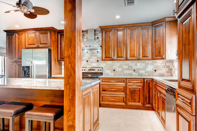 Inspiration for a timeless kitchen remodel in Phoenix