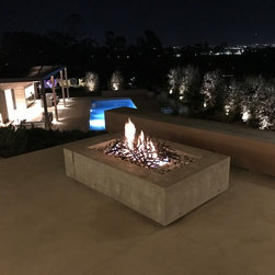 FIRE PIT DECOR - Fire Pit Accessories