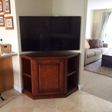 Corner tv cabinet