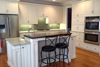 Elegant kitchen photo in Raleigh