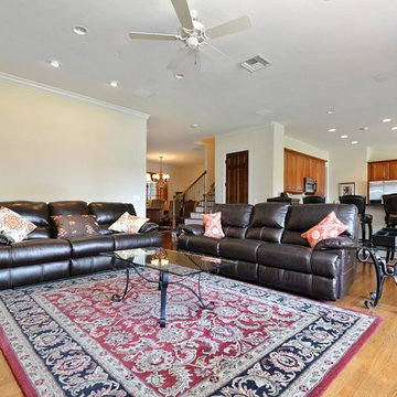 705 N. Lake Adair Blvd. Orlando, FL 32804 (College Park Lakefront Property)