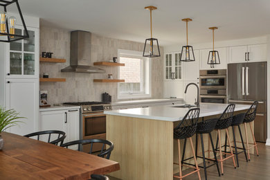 Minimalist kitchen photo in Toronto