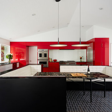 THE GATHERING KITCHEN