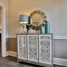 DRESSER & TABLE DECOR