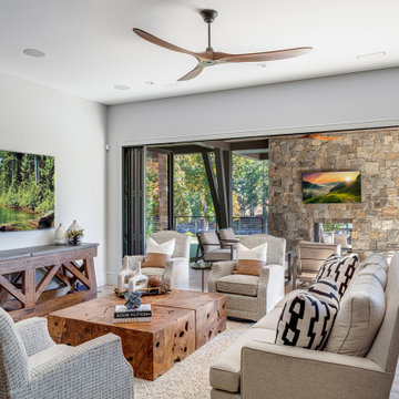 Lake Contemporary at Cliffs Valley