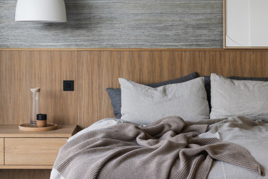 Свежая идея для дизайна: хозяйская спальня среднего размера в морском стиле - отличное фото интерьера