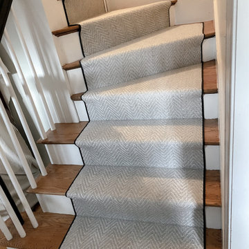 Nourison Splendor Wave in Silverado Stair Runner