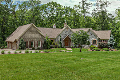 Mountain style exterior home photo in Cleveland