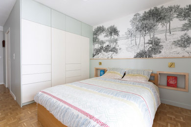 Inspiration pour une chambre d'enfant minimaliste.