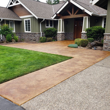 Concrete Walkway and Entryway