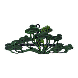 Import Wholesales - Garden Hose Holder, Frogs On Lily Pads, Cast Iron, 13.75" Long - Garden Hose Reels