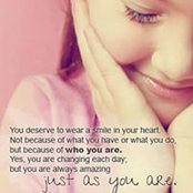 Darcy Barlow's photo