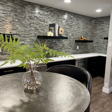Innovative Bar Seating Area Promoting Collaboration