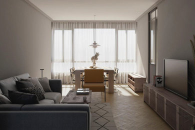 Imagen de salón abierto y blanco contemporáneo de tamaño medio de obra con paredes beige, suelo de madera clara, televisor independiente y suelo marrón