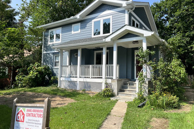 Large minimalist two-story exterior home photo in DC Metro